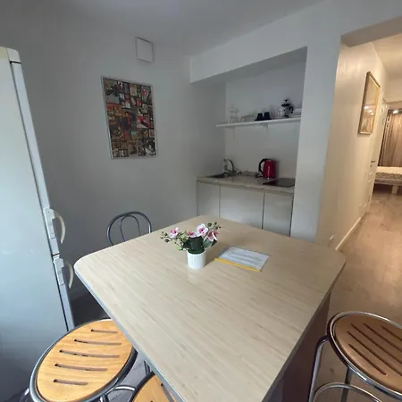 Apartametns For By Henks דירה